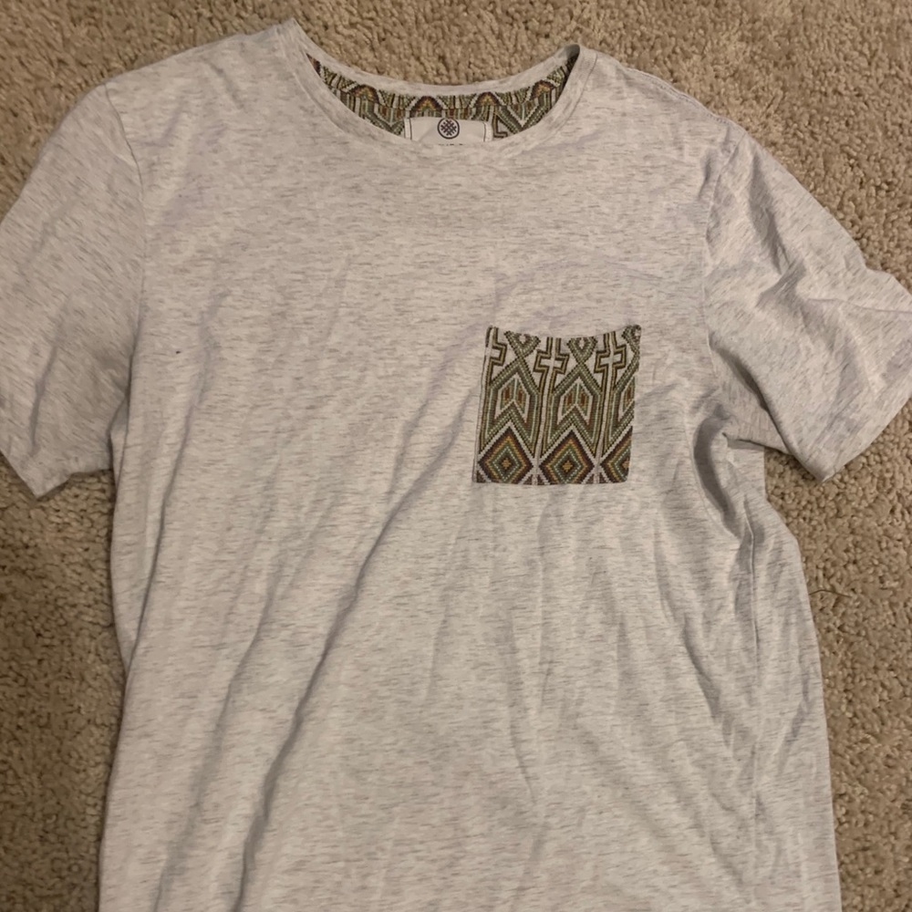 Grey Shirt with Pattern Pocket
